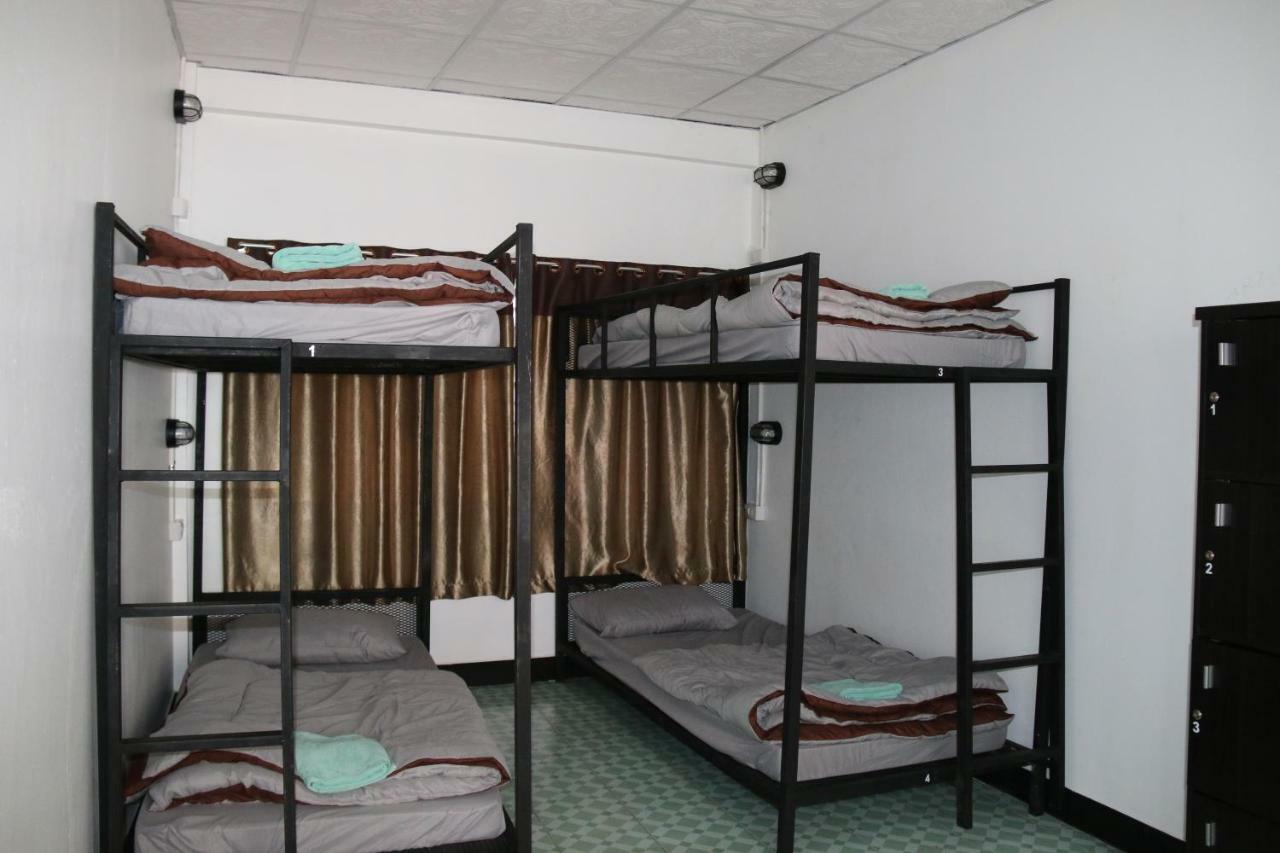 Family Home 2 Chiangmai (Adults Only) Chiang Mai Luaran gambar