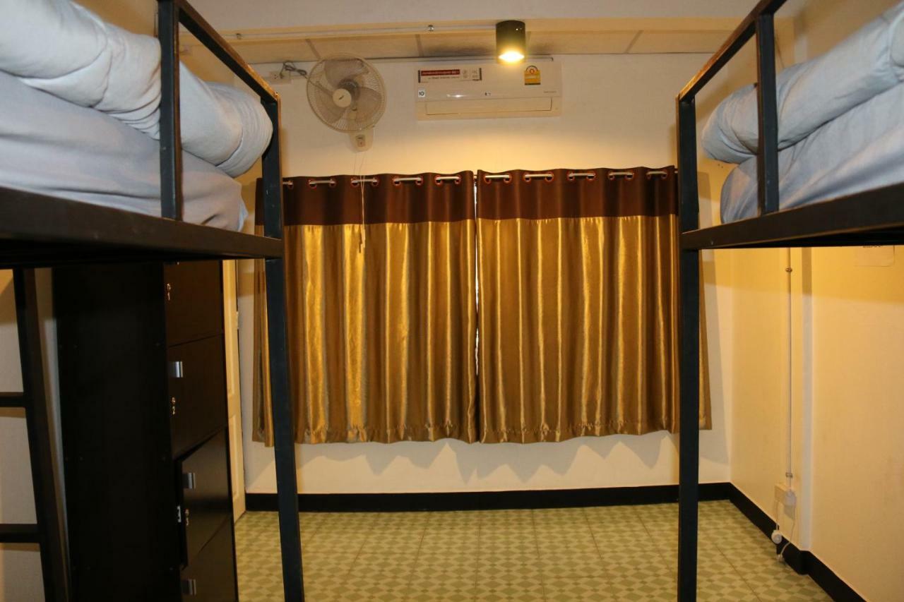 Family Home 2 Chiangmai (Adults Only) Chiang Mai Luaran gambar