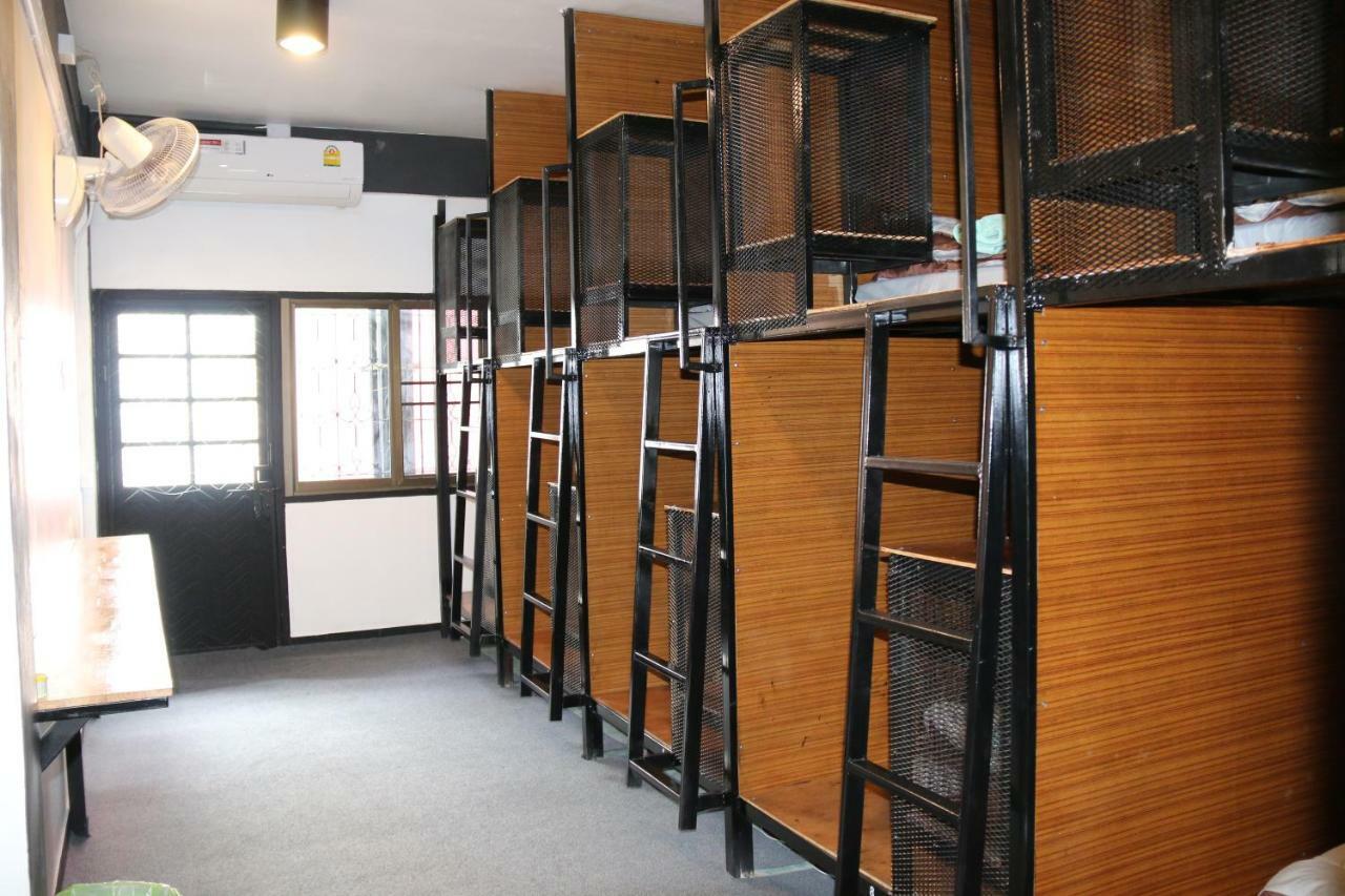Family Home 2 Chiangmai (Adults Only) Chiang Mai Luaran gambar