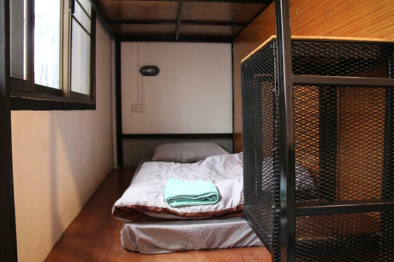 Family Home 2 Chiangmai (Adults Only) Chiang Mai Luaran gambar